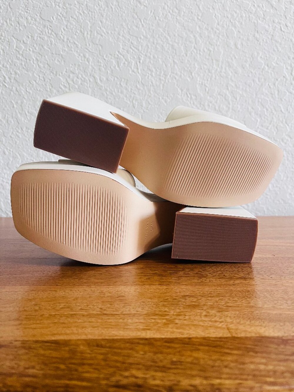 2 PAIRS!! Nine West Ivory & Black Oklee Platform Slide Heeled Mule Sandals 5.5 - Picture 12 of 14